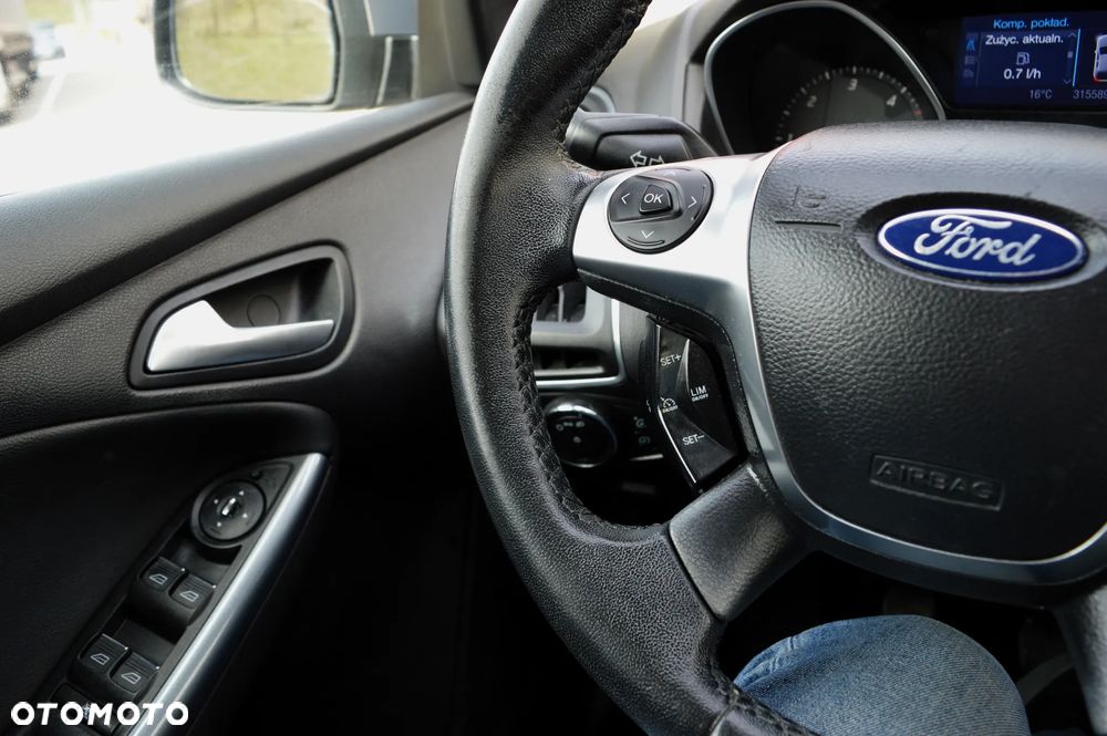 Ford Focus 2.0 TDCi DPF Titanium - 23