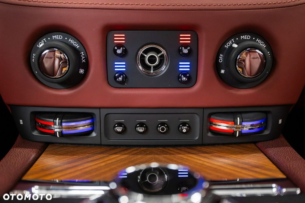 Rolls-Royce Wraith Standard - 29