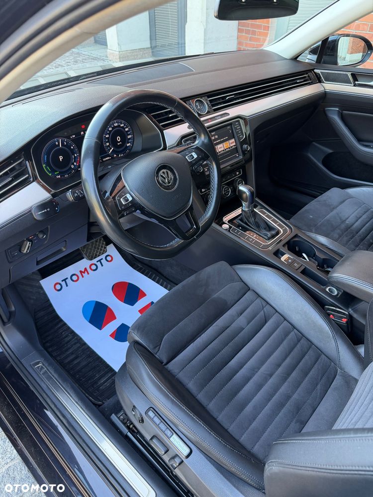 Volkswagen Passat 1.4 TSI DSG GTE - 34