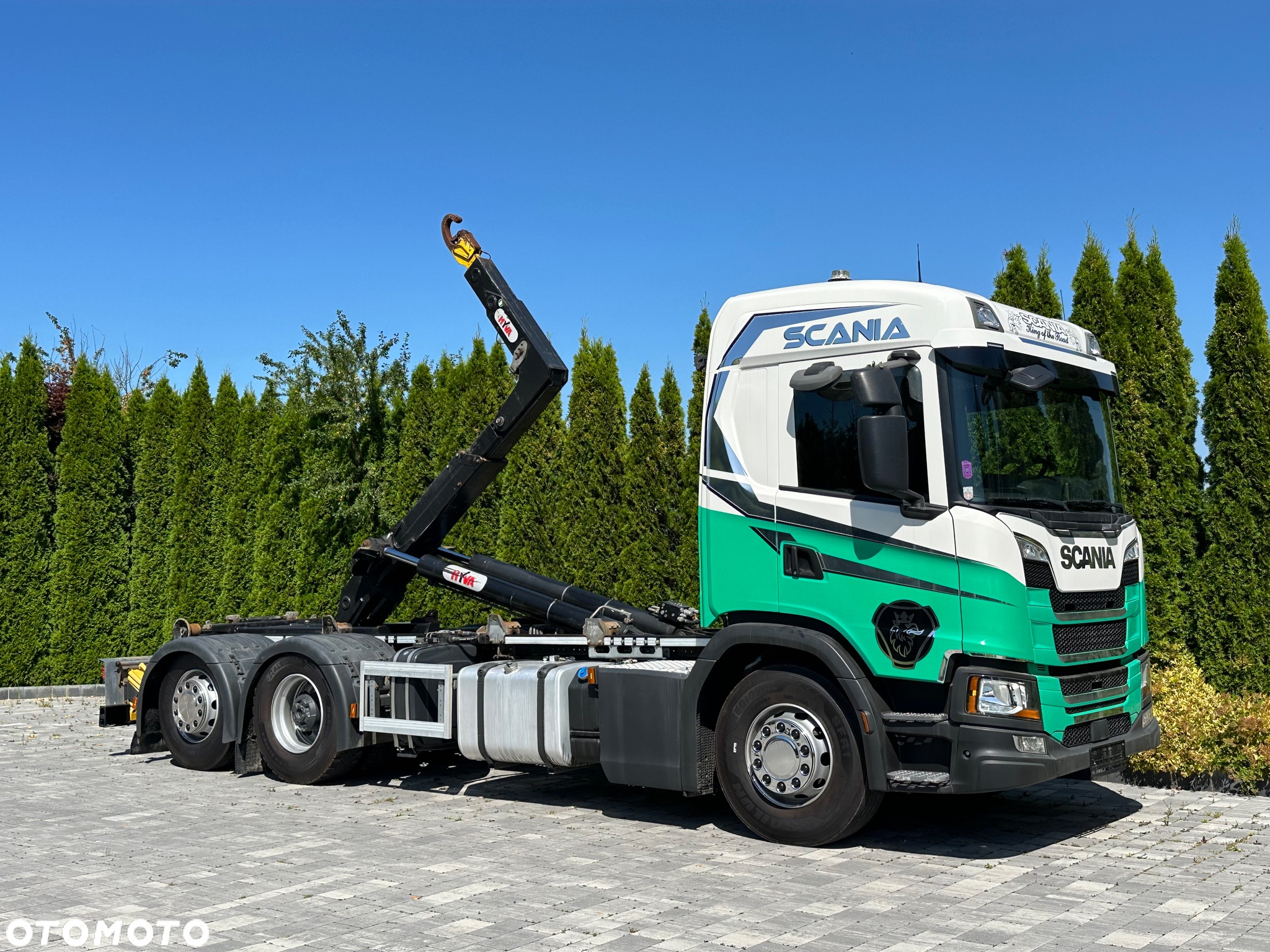 Scania / G450 / 6X2 / HAKOWIEC / HYVA 22.60.SK  / Oś-SKRĘTNA-PODNOSZONA / - 6