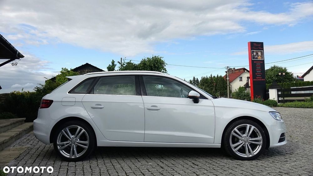 Audi A3 Sportback - 16