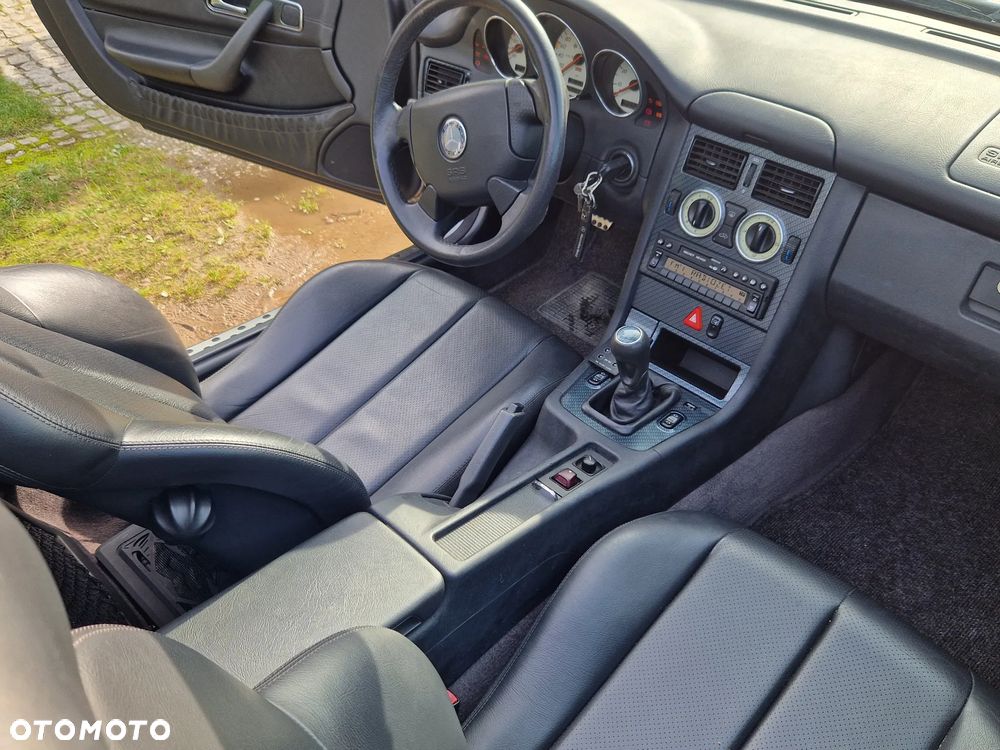 Mercedes-Benz SLK 200 - 13