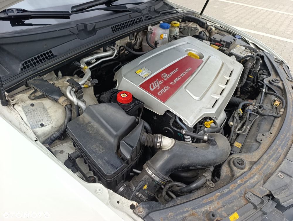 Alfa Romeo 159 1750TBi Sport - 13