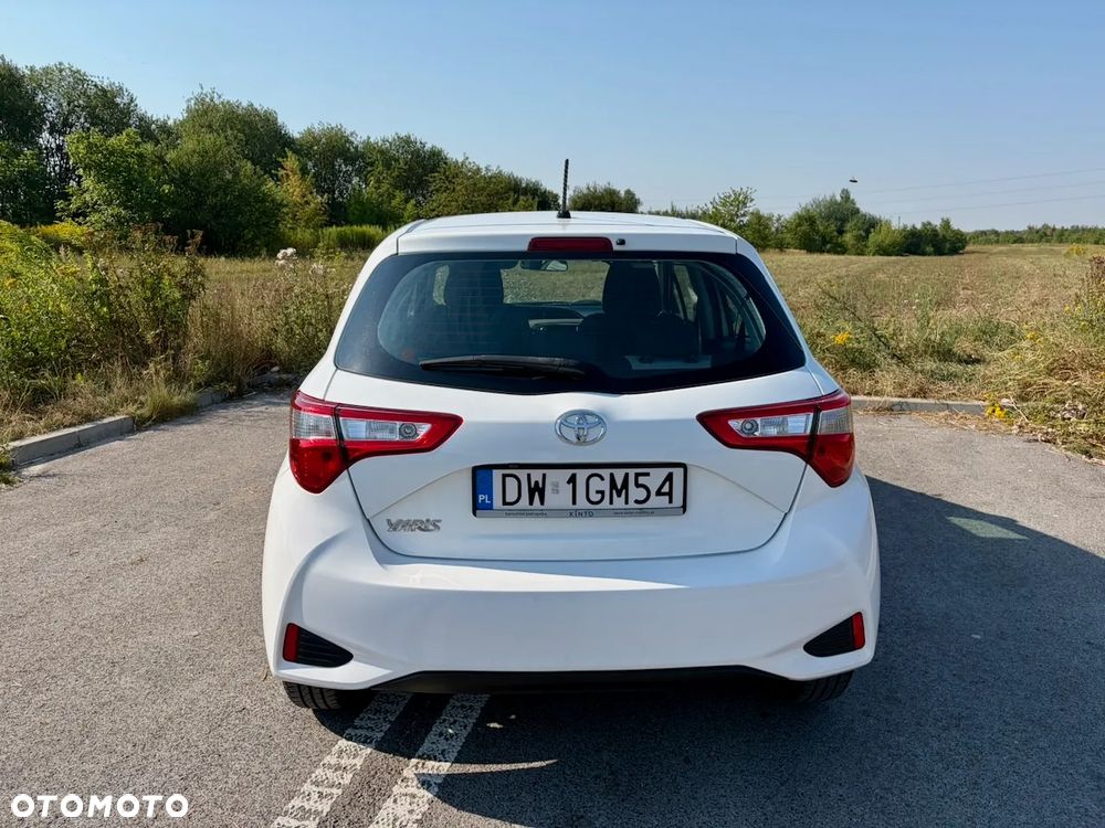 Toyota Yaris 1.5 Premium - 6