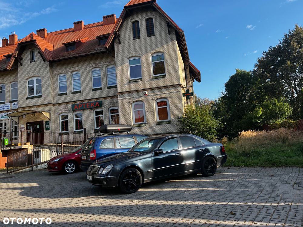 Mercedes-Benz Klasa E - 17