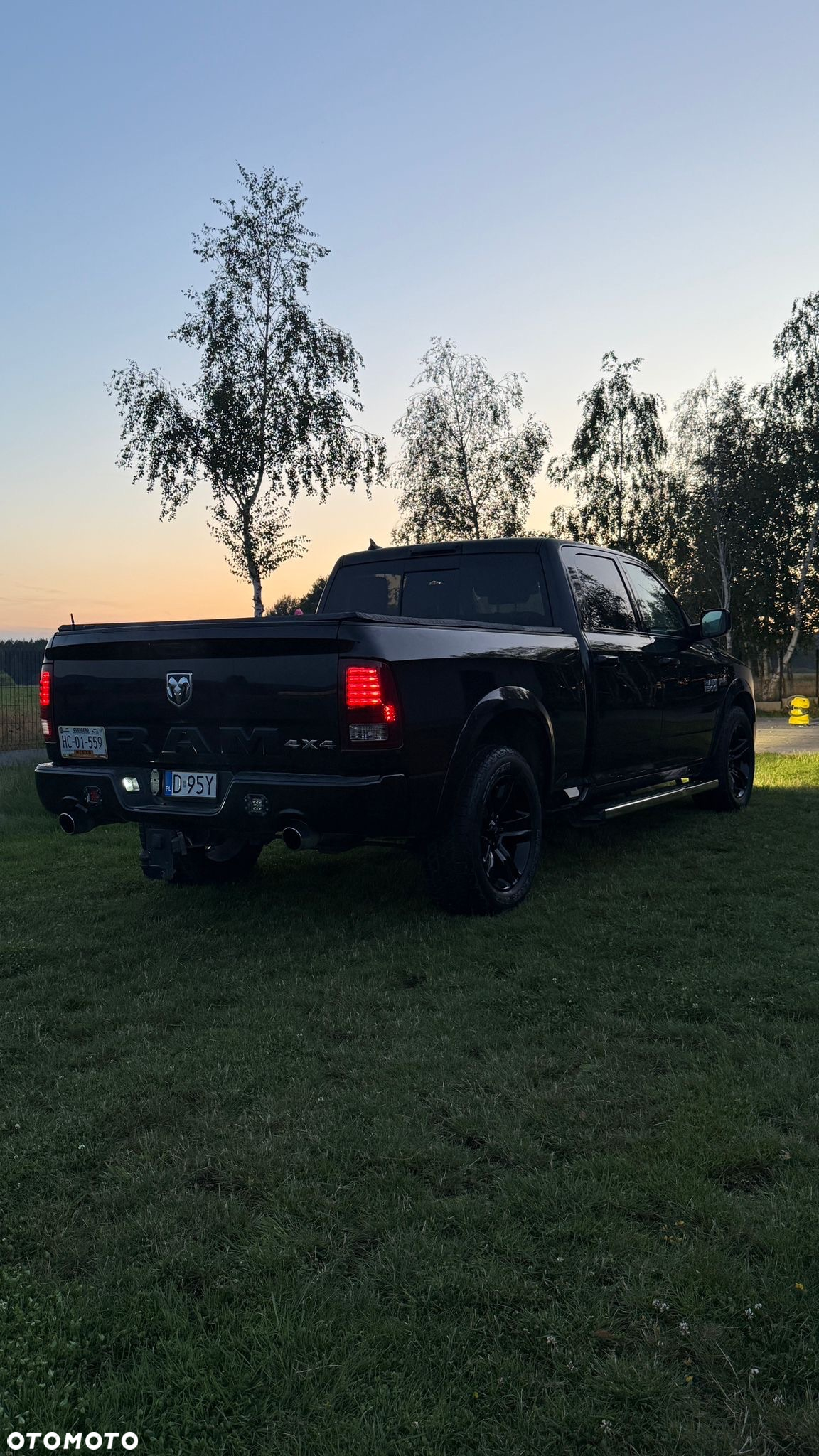 Dodge RAM 1500 5.7 4x4 - 6