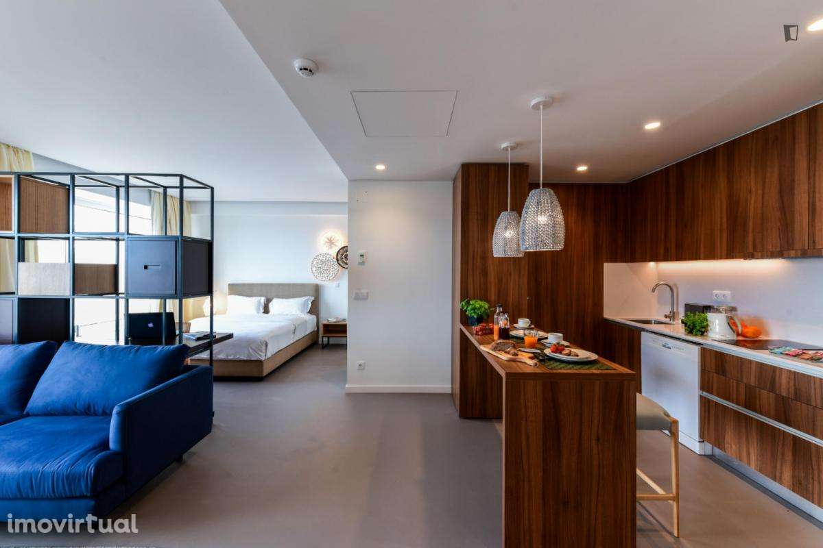 Residência com 27 quartos - localizado em Entrecampos Lisbon - Grande imagem: 2/7