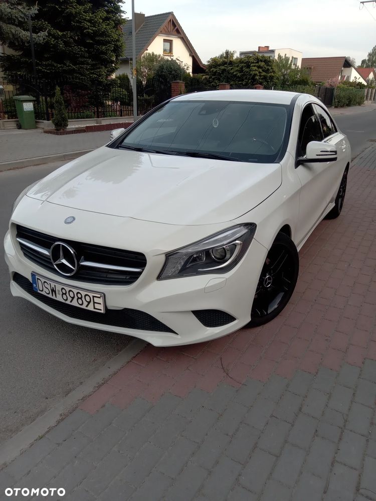 Mercedes-Benz CLA 180 BlueEffICIENCY Edition - 1