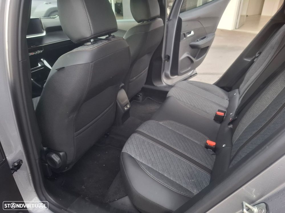 Peugeot 2008 1.2 Hybrid Allure e-DCS6 - 10