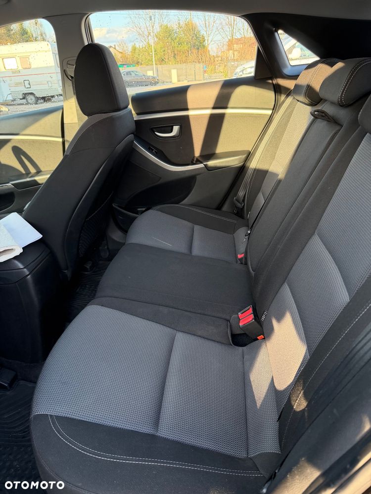 Hyundai i30 1.6 CRDi Classic - 8