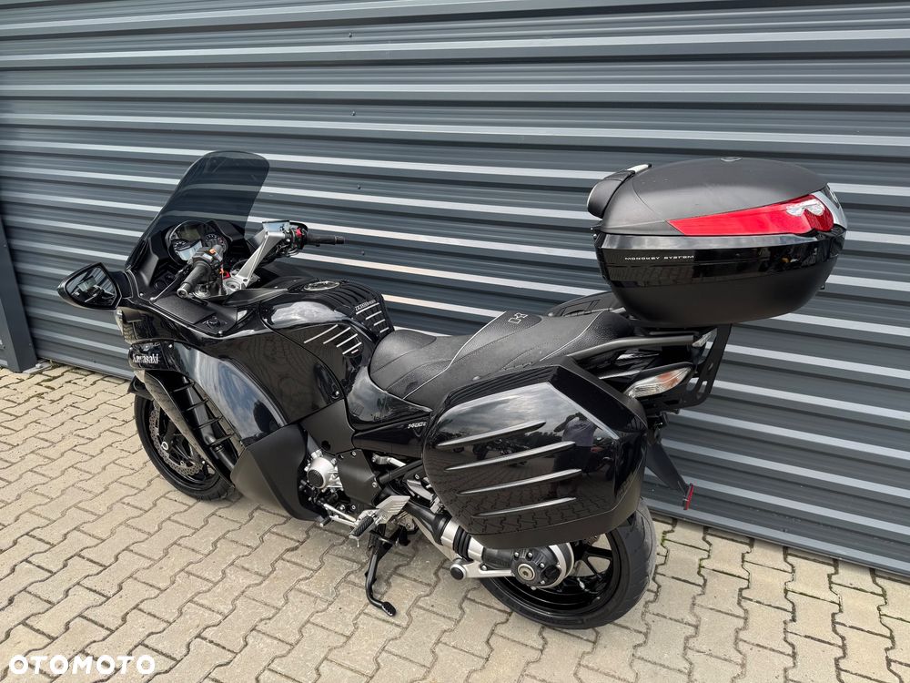 Kawasaki GTR - 6