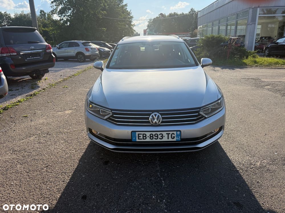 Volkswagen Passat ver-variant-1-6-tdi-scr-dsg-comfortline - 21