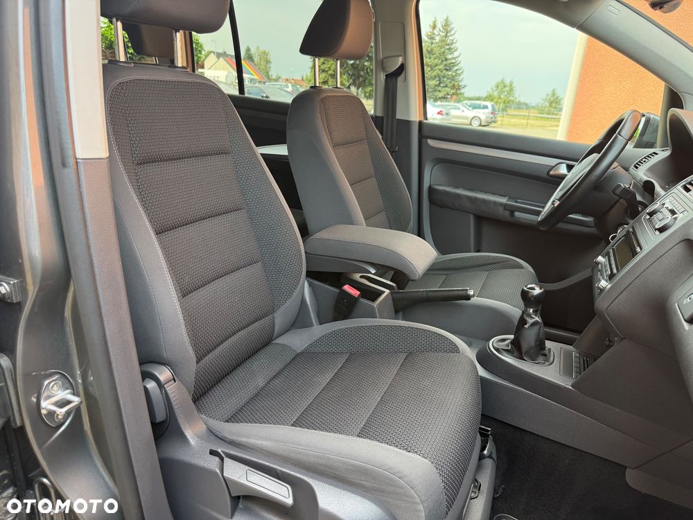 Volkswagen Touran 1.6 TDI DPF Comfortline - 20