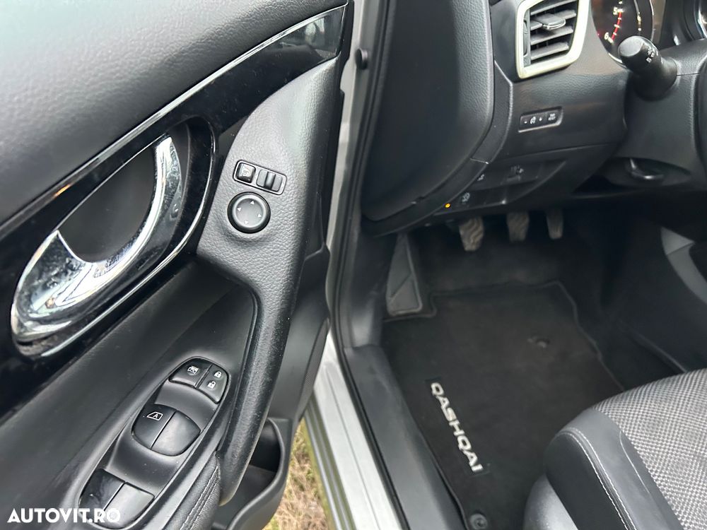 Nissan Qashqai 1.5 DCI N-Connecta - 20