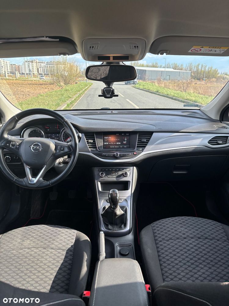 Opel Astra 1.6 T Dynamic S&S - 16