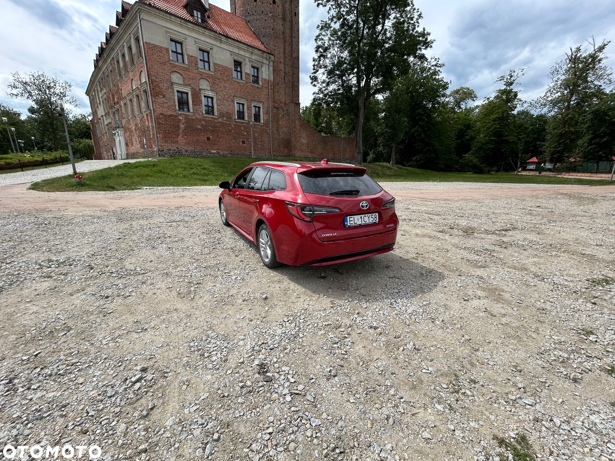 Toyota Corolla 1.8 Hybrid Active - 1