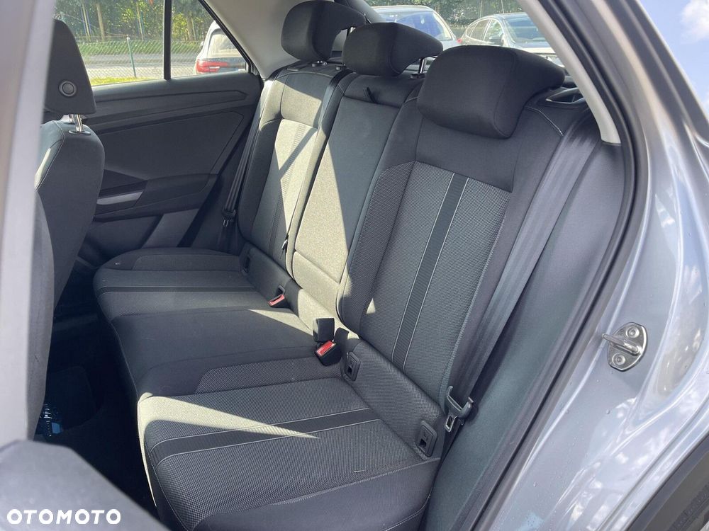 Volkswagen T-Roc - 19