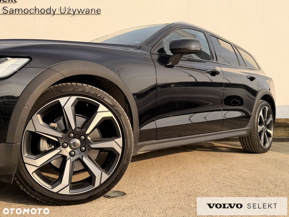 Volvo V60 Cross Country - 5