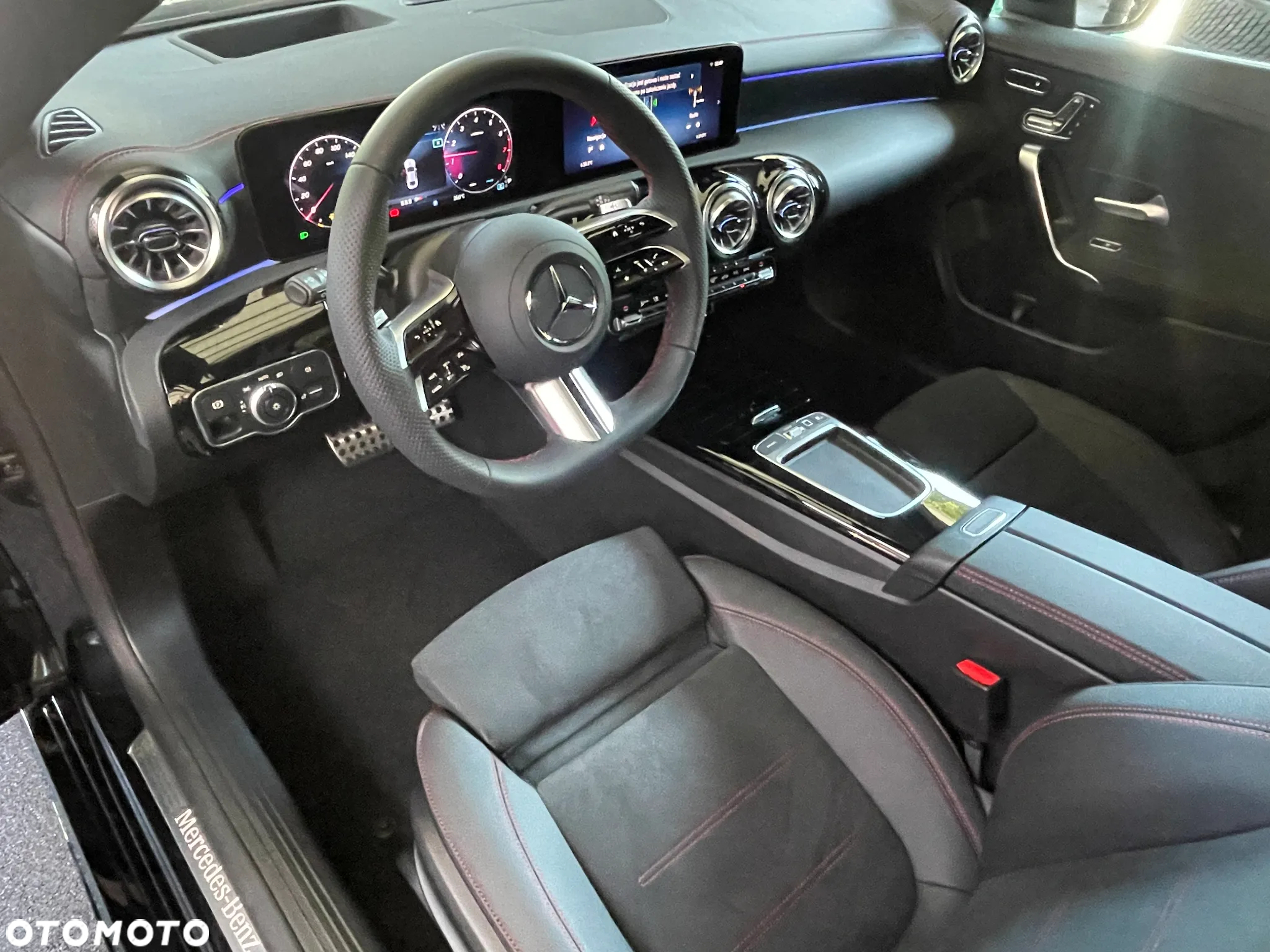 Mercedes-Benz CLA 200 AMG Line 7G-DCT - 7