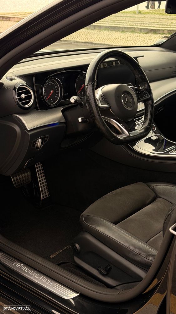 Mercedes-Benz E 220 d AMG Line - 27