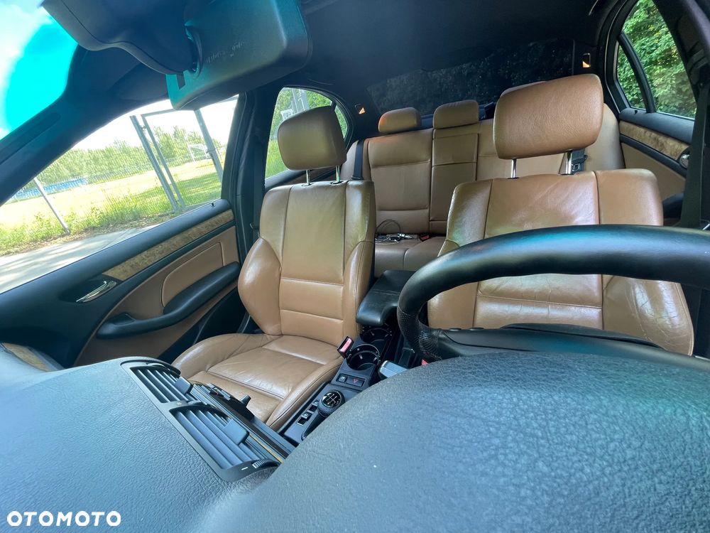 BMW Seria 3 320i - 15