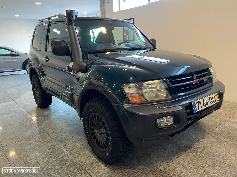 Mitsubishi Pajero 3.2 DI-D GLS ABS+TA+EC - 2