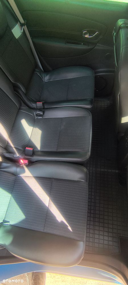 Renault Scenic 1.6 dCi Energy Bose Edition - 11