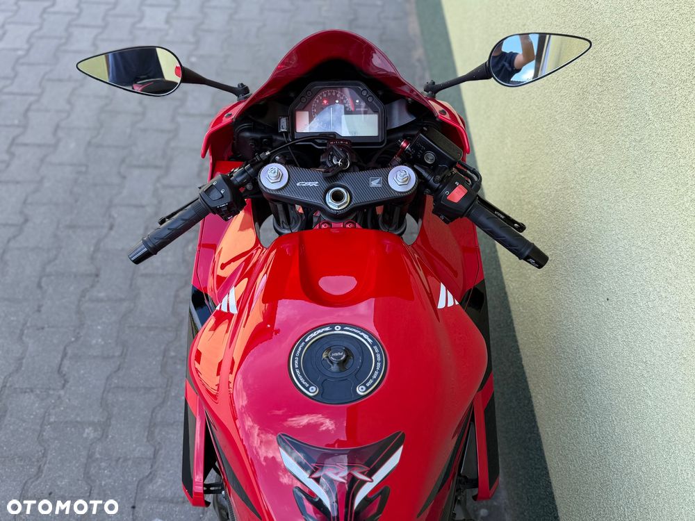 Honda CBR - 35