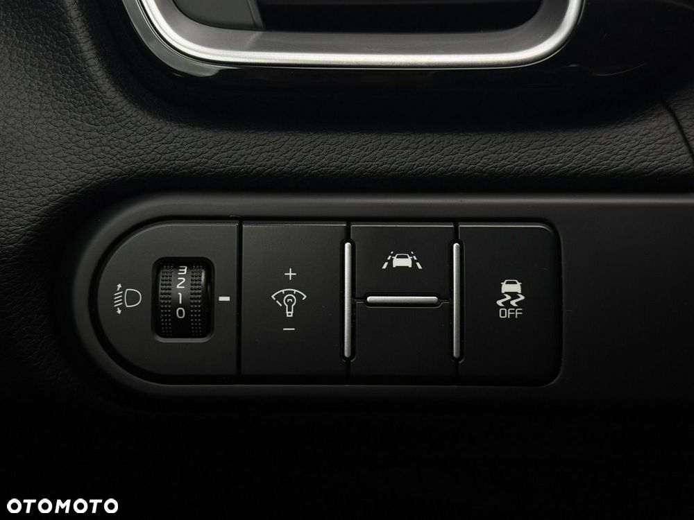 Kia XCeed 1.6 T-GDI Business Line DCT - 35