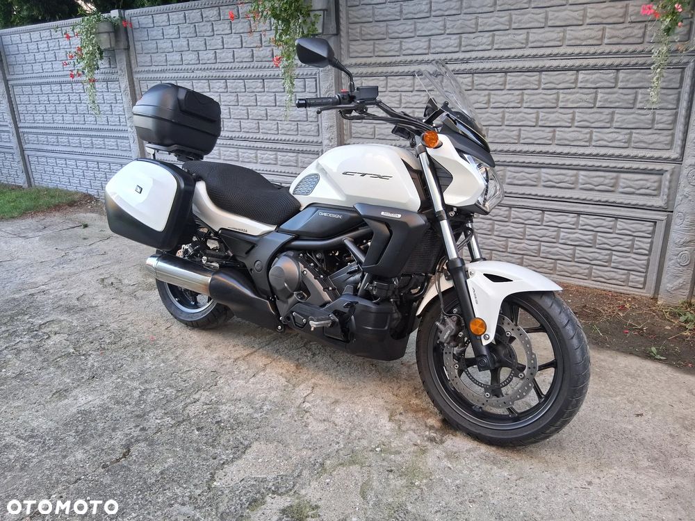 Honda CTX - 24