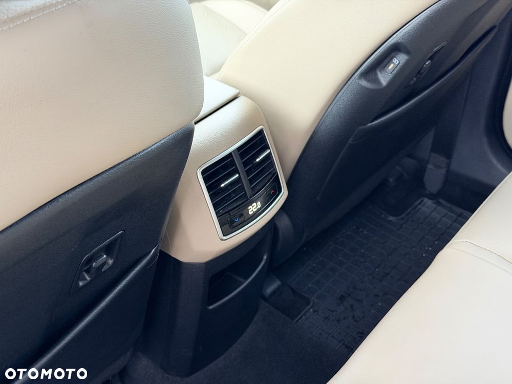 Kia Sportage 1.6 T-GDI HEV Business Line 4WD - 15