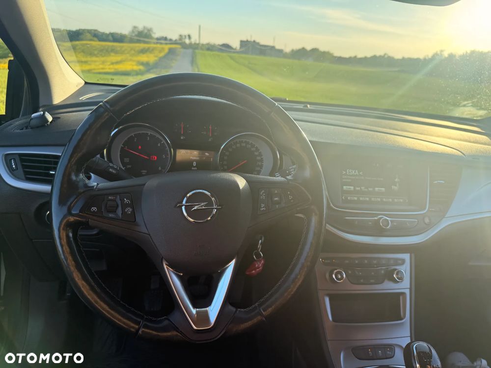 Opel Astra 2021 photo 3