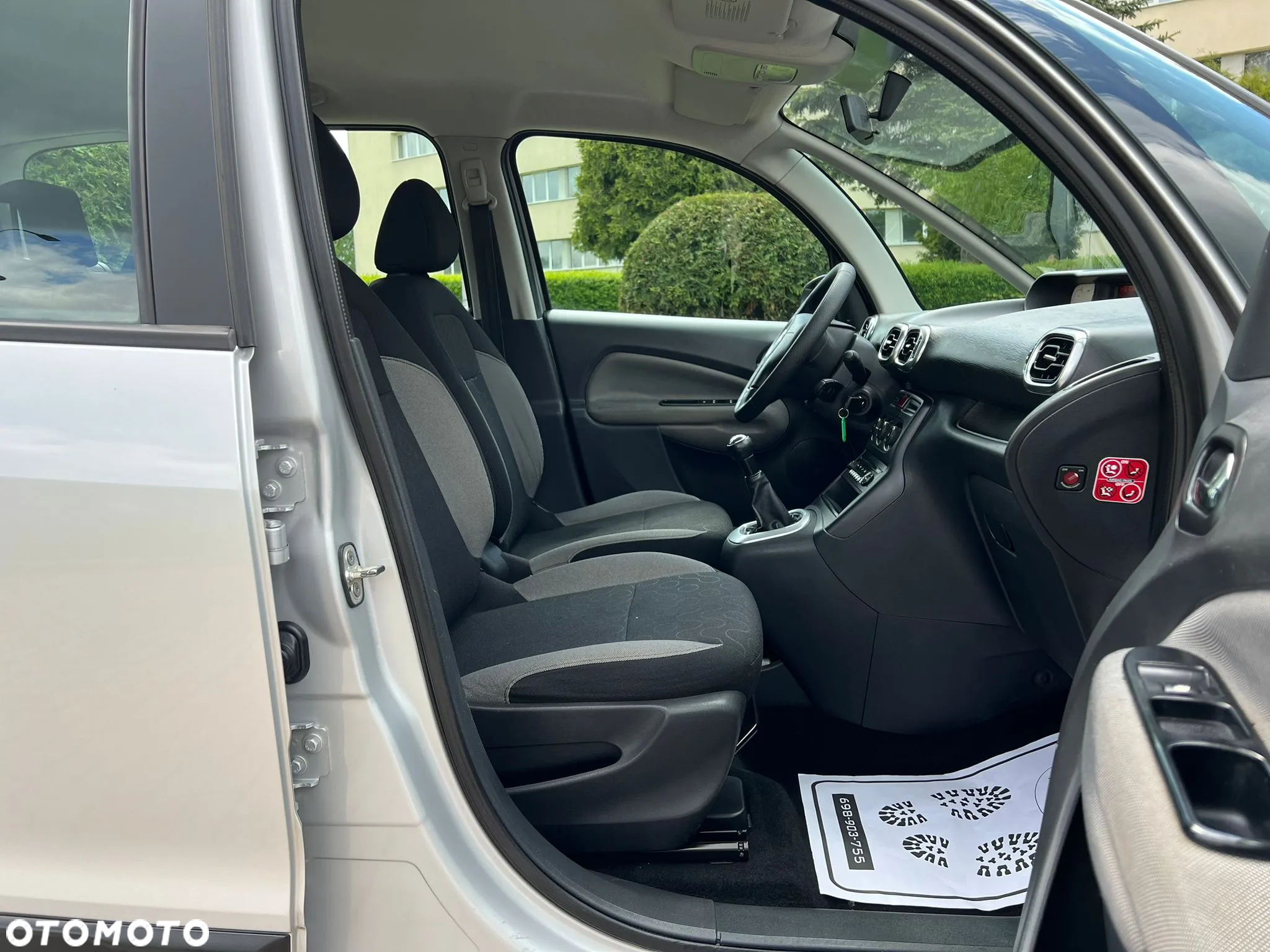 Citroën C3 Picasso 1.4i Exclusive - 6
