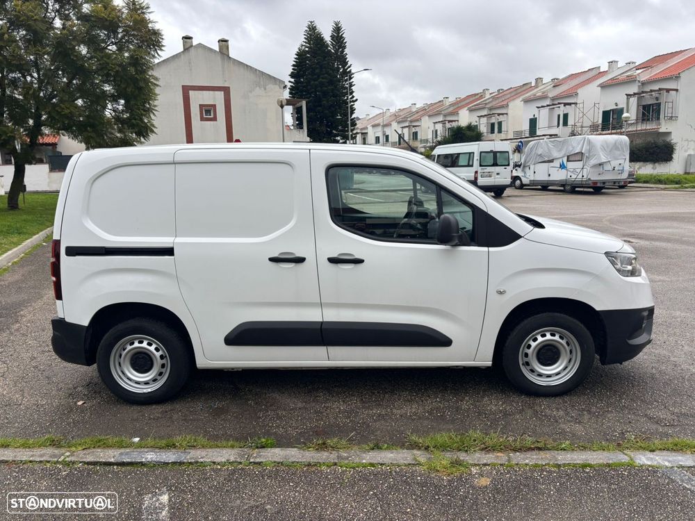 Toyota Proace City 1.5D L1 COMFORT 102cv - AC - GPS - IVA DEDUTÍVEL - 8
