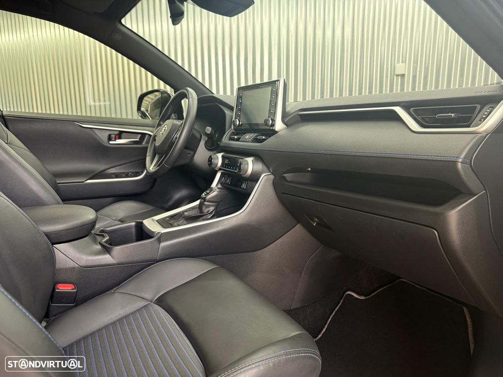 Toyota RAV4 2.5 HDF Square Collection - 17