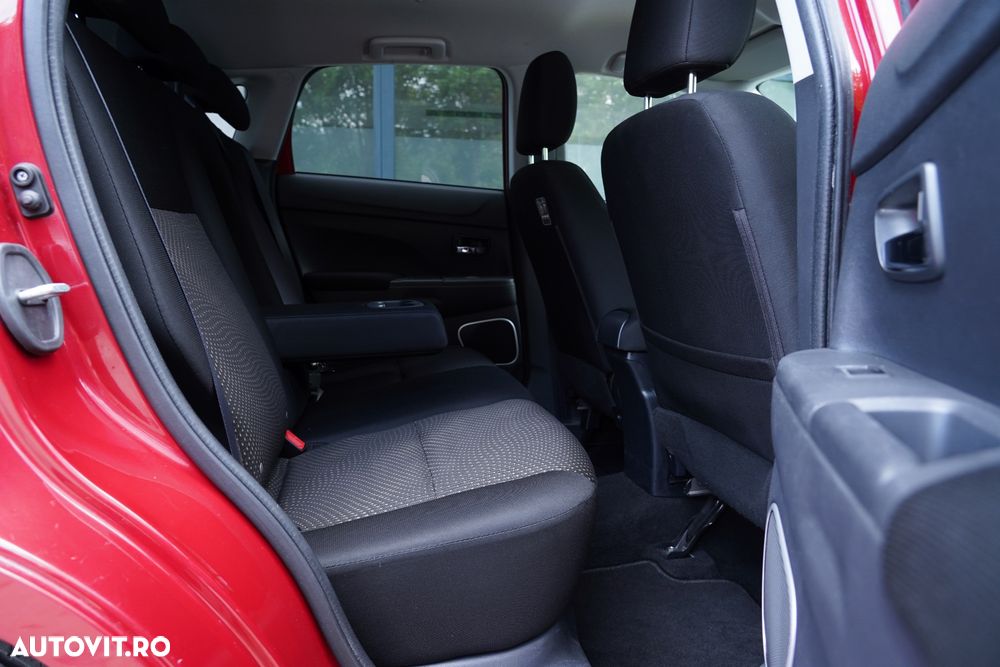 Mitsubishi ASX 1.8 DI-D 2WD Diamant Edition - 24