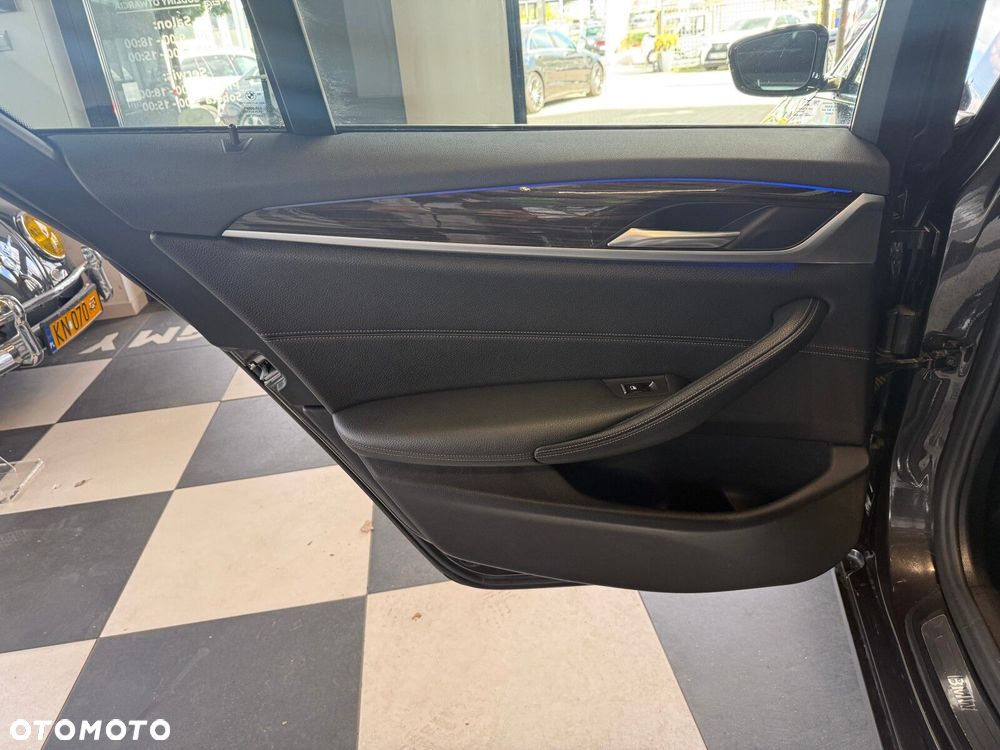 BMW Seria 5 - 12