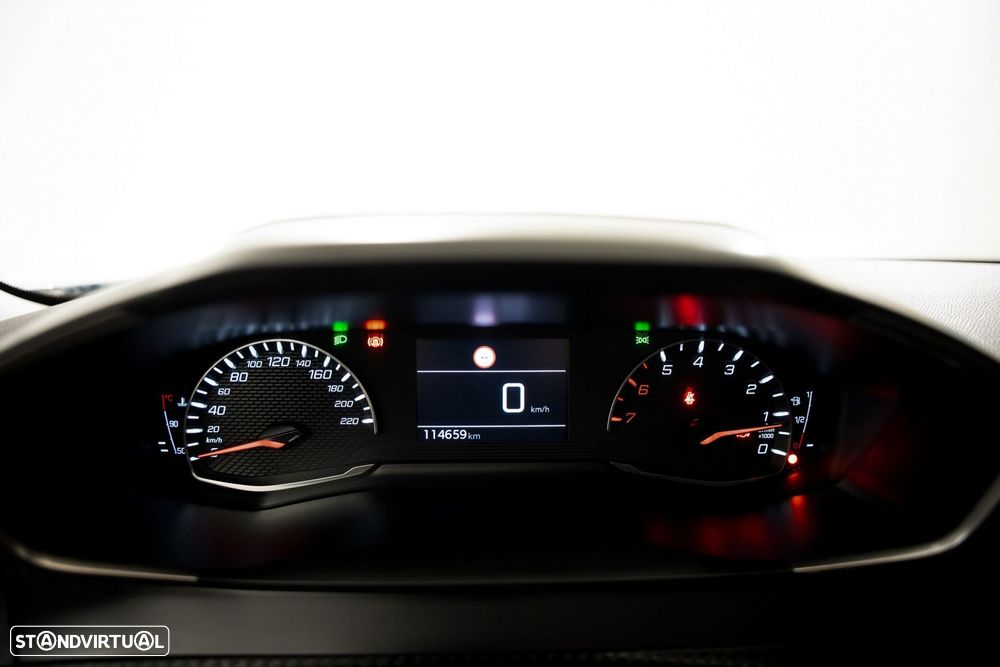 Peugeot 2008 1.2 PureTech Active - 12