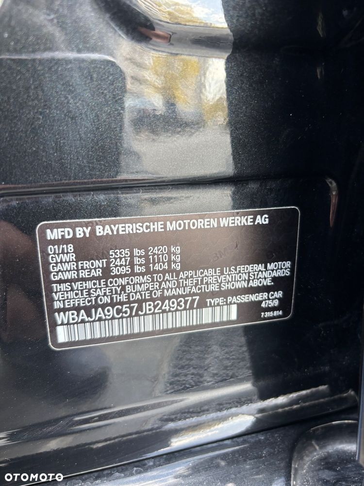 BMW Seria 5 530e iPerformance - 27