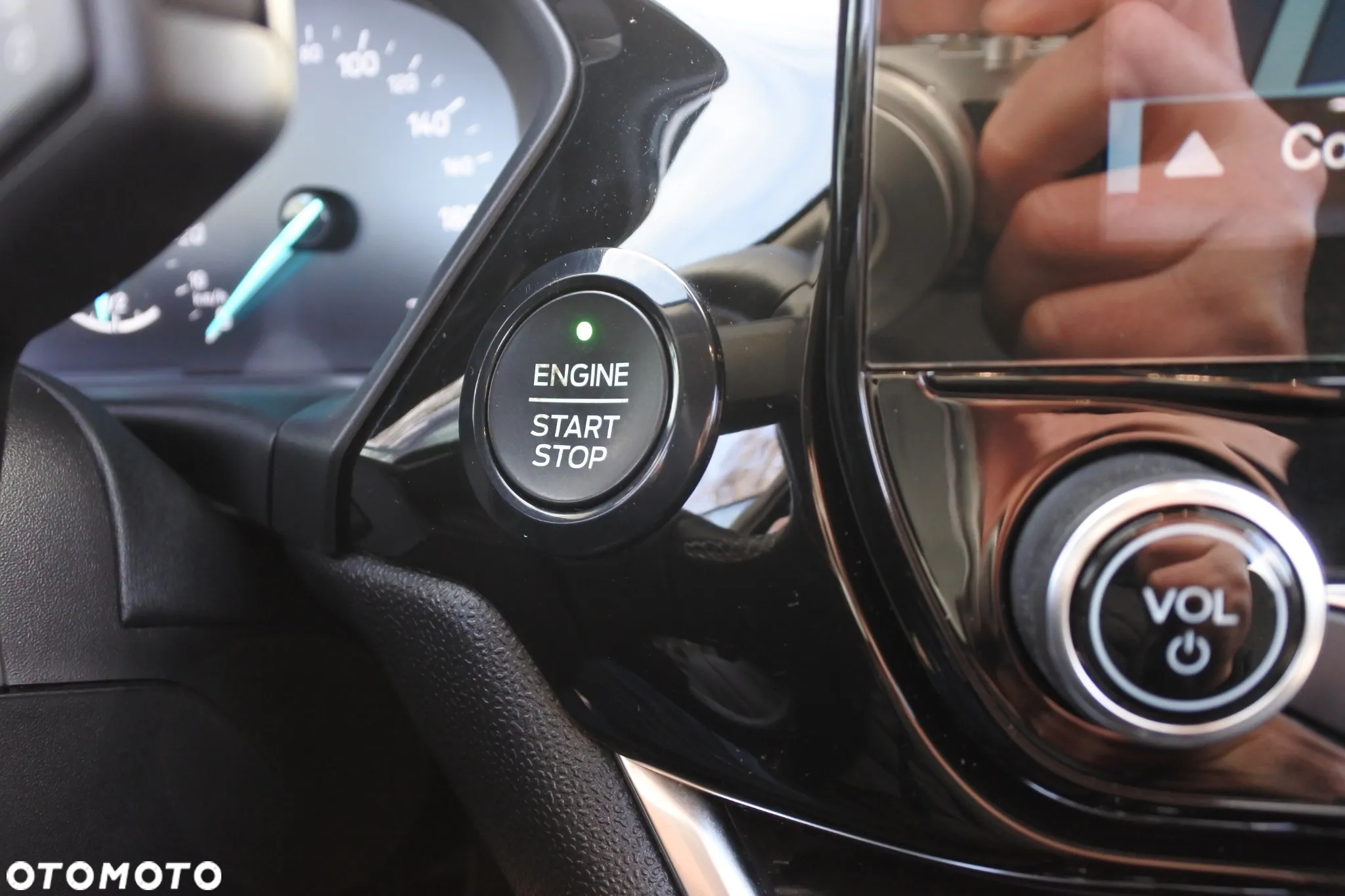 Ford Fiesta 1.0 EcoBoost S&S TITANIUM - 20
