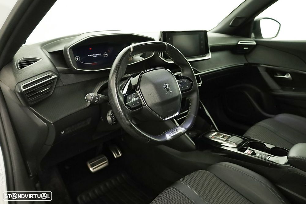 Peugeot 2008 1.2 PureTech GT EAT8 - 7