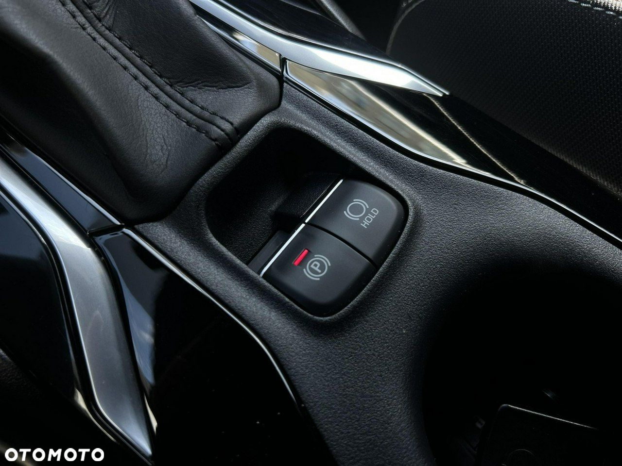 Toyota Corolla 1.8 Hybrid Comfort - 28