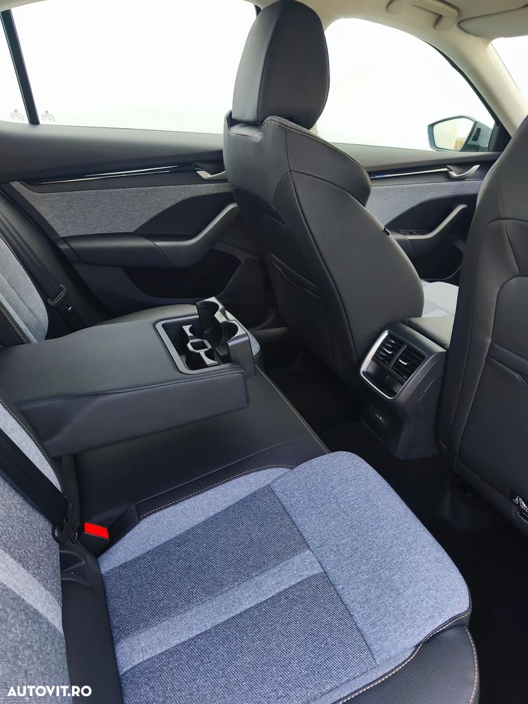 Skoda Octavia 1.5 TSI mHEV DSG Selection - 25