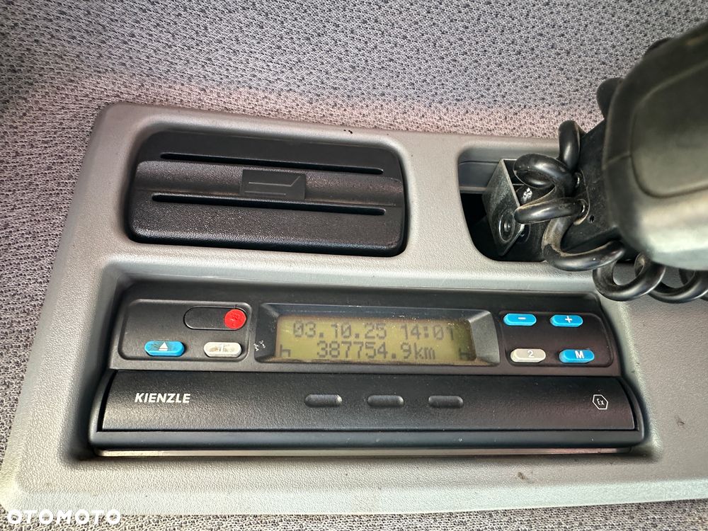 Mercedes-Benz Axor 1828 skrzyniowy HDS Hiab 144B-2CL Zamiana - 13