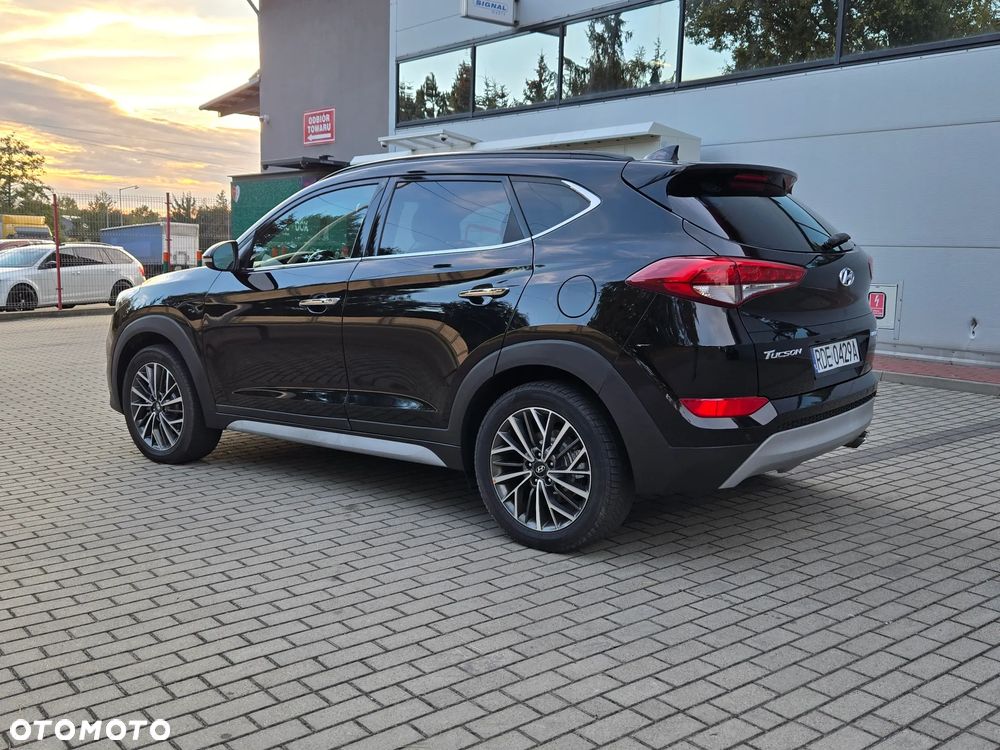 Hyundai Tucson - 4