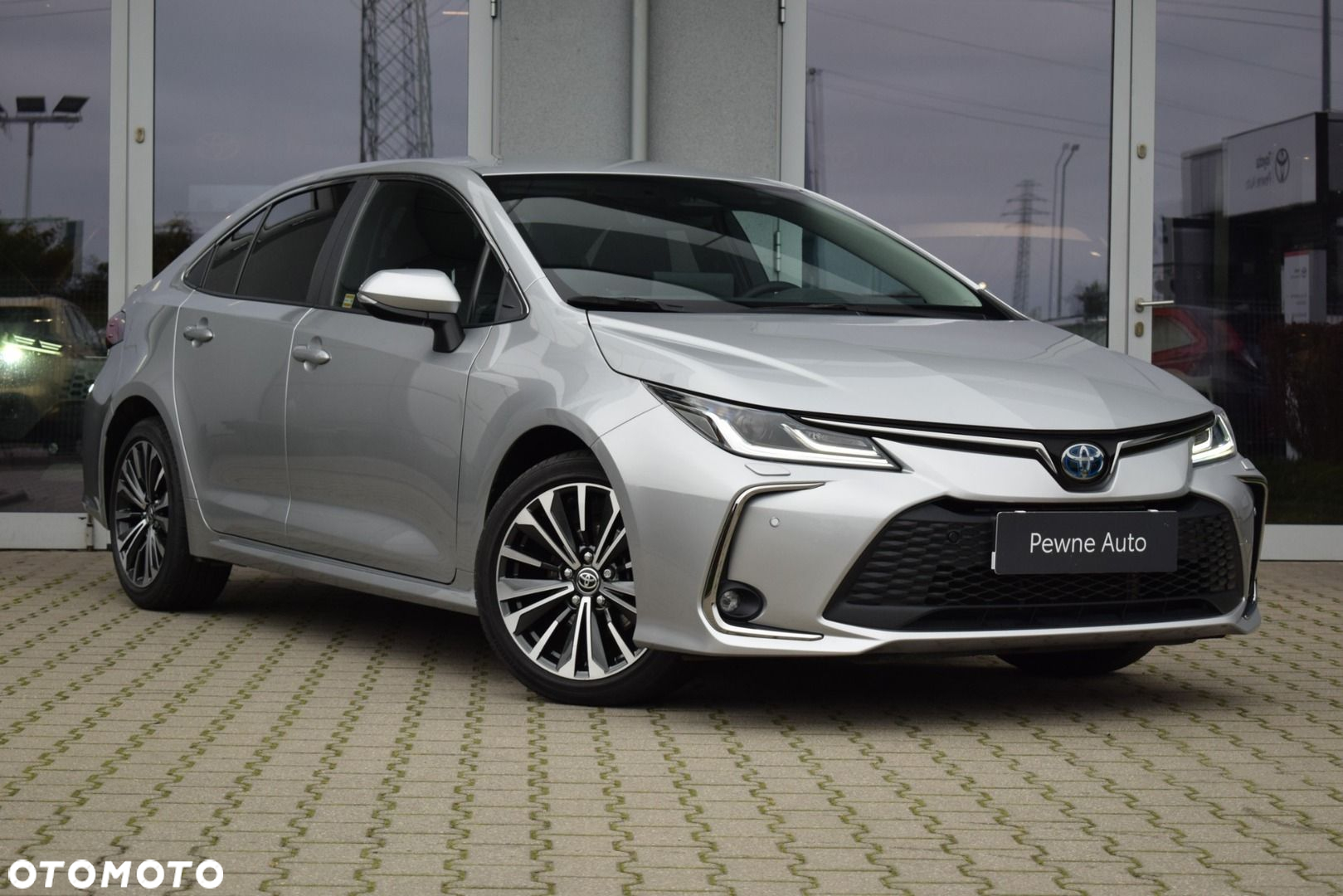 Toyota Corolla 1.8 Hybrid Style - 8
