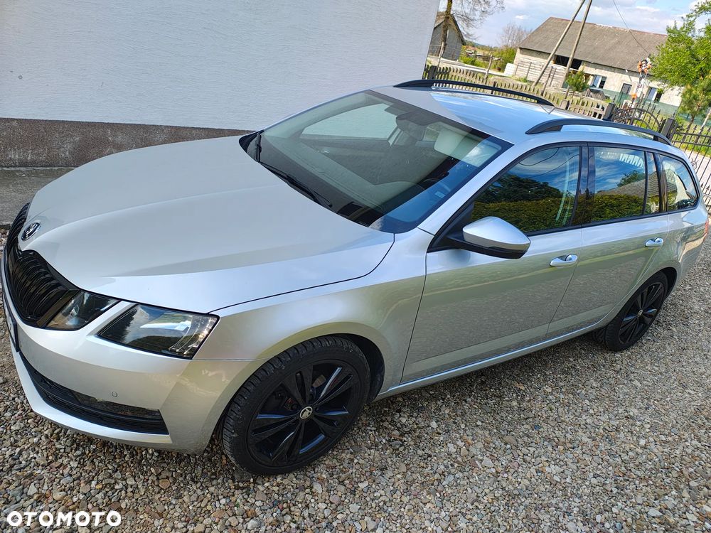 Skoda Octavia 2.0 TDI Ambition DSG - 9