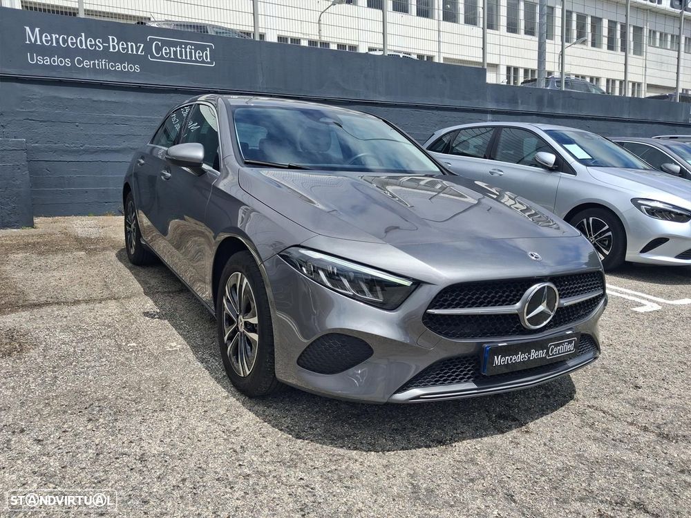 Mercedes-Benz A 250 e AMG Line - 4