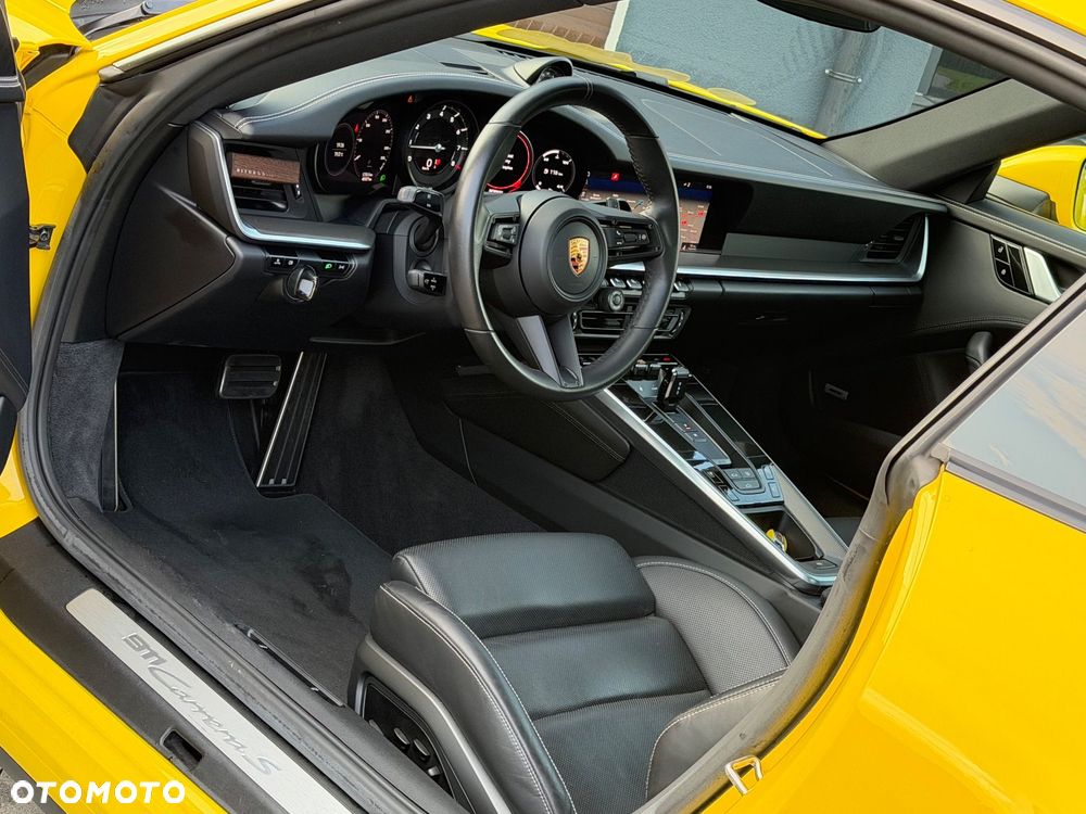 Porsche 911 Carrera S - 5