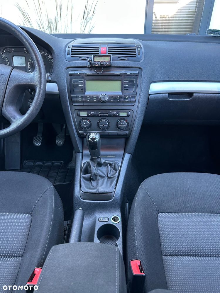 Skoda Octavia 2.0 TDI Ambiente - 10